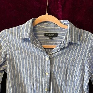 Banana Republic Light Blue and White Striped Dillon Shirt Size XS. 55% Linen